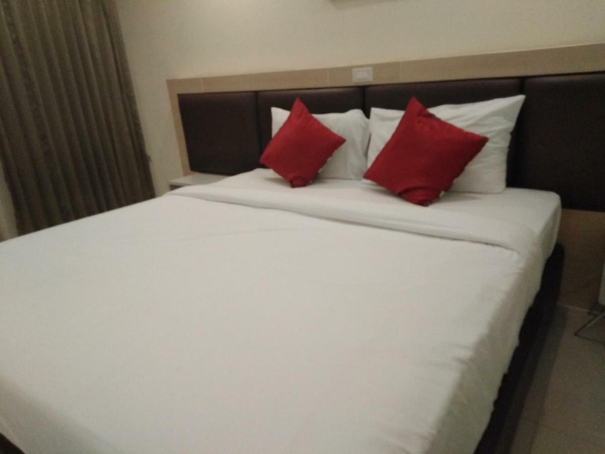 Ban Rangsit Taragrand Donmuang Airport Hotel מראה חיצוני תמונה